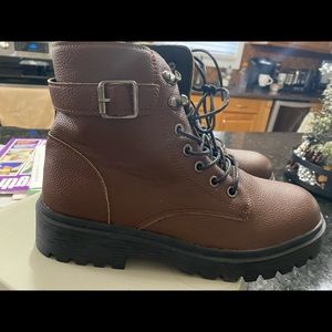 Shein boots brand new.